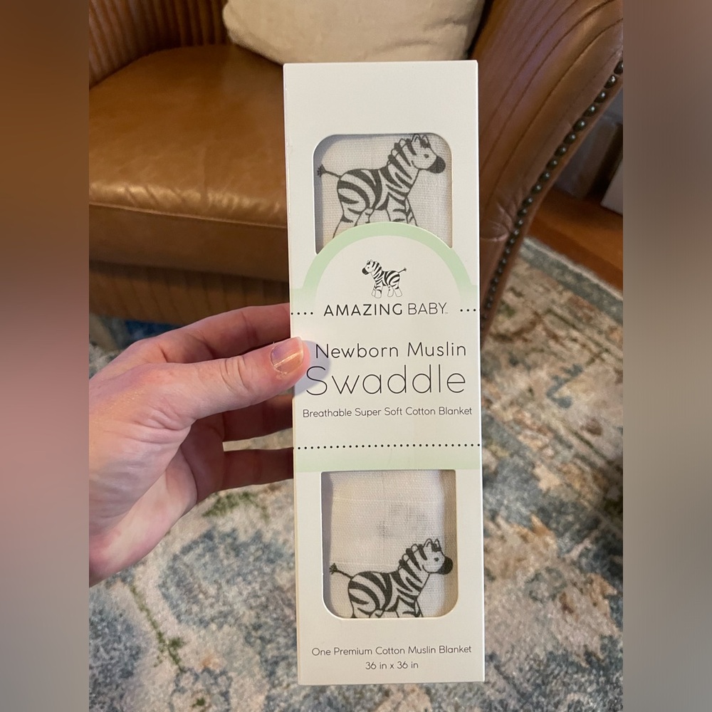 Amazing Baby - Sensory Muslin Swaddle Blanket Zebra Black & White Print